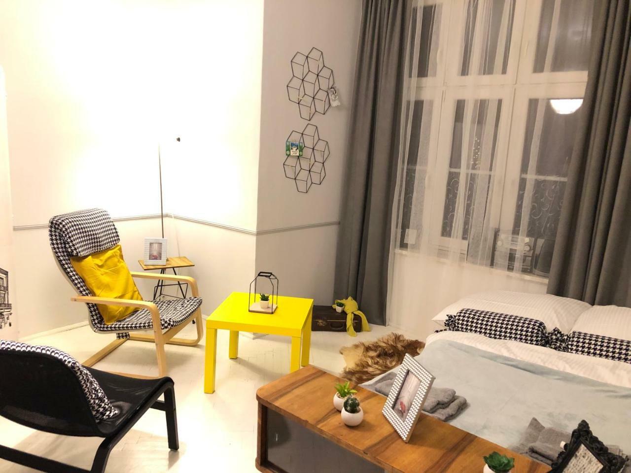 Luxury Retro Apartment, City Center, Wifi Краков Экстерьер фото